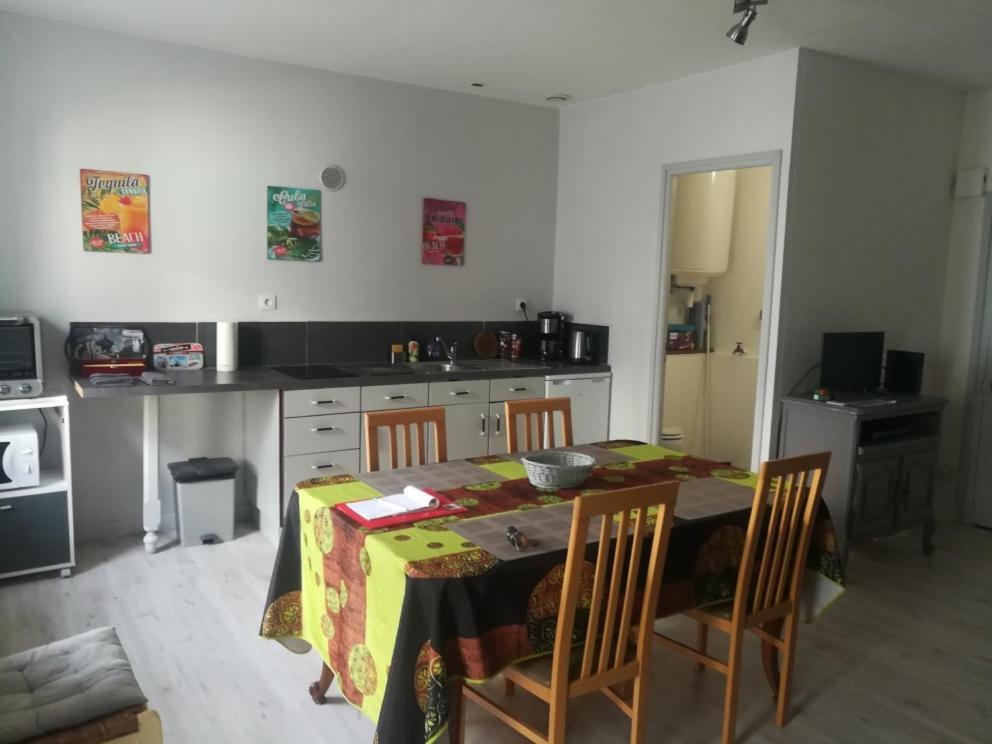 Apartament Logis Des Chouans Les Landes-Genusson Zewnętrze zdjęcie